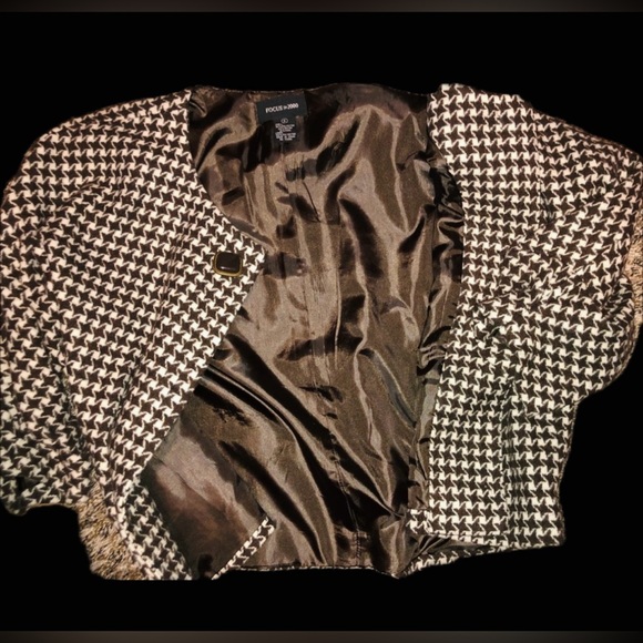 VTG | FOCUS 2000 | 3/4 SLEEVE TWEEDT BLAZER |
| SIZE:6 | - Picture 12 of 15